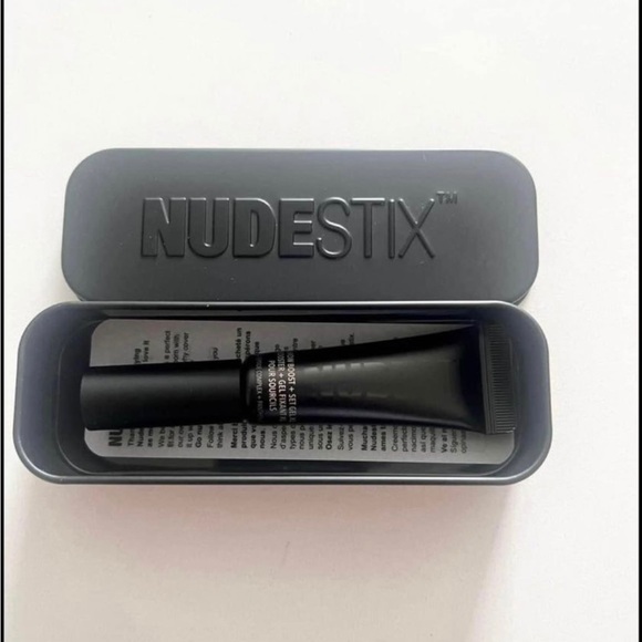 Nudestix mascara and brow set gel - Picture 4 of 6